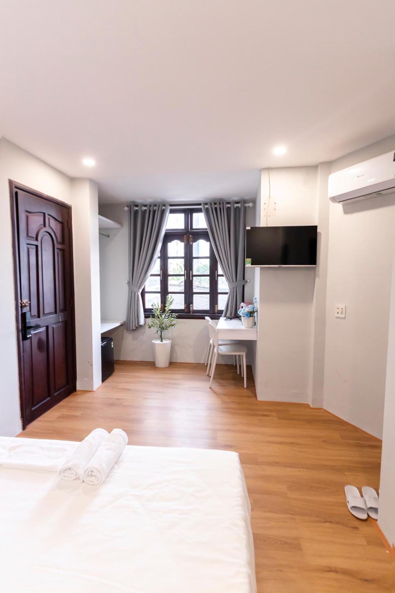Cosmos Hotel Nha Trang By Ht Buitenkant foto